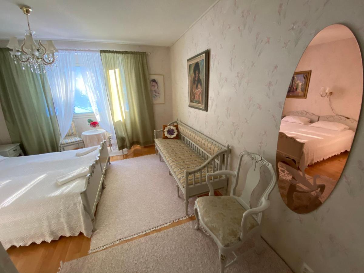 Hotelli Kultainen Joutsen Kuusamo Extérieur photo