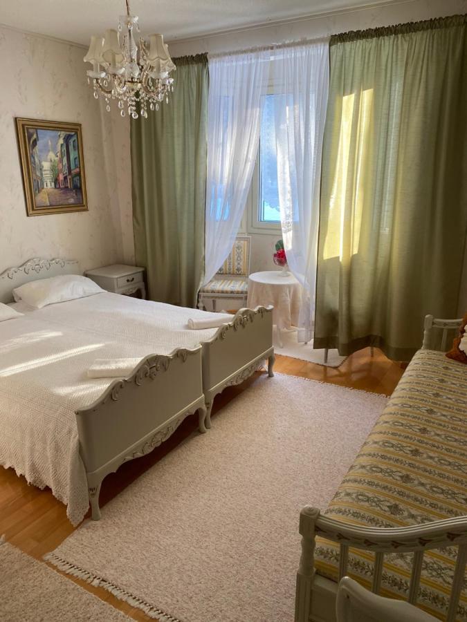Hotelli Kultainen Joutsen Kuusamo Extérieur photo
