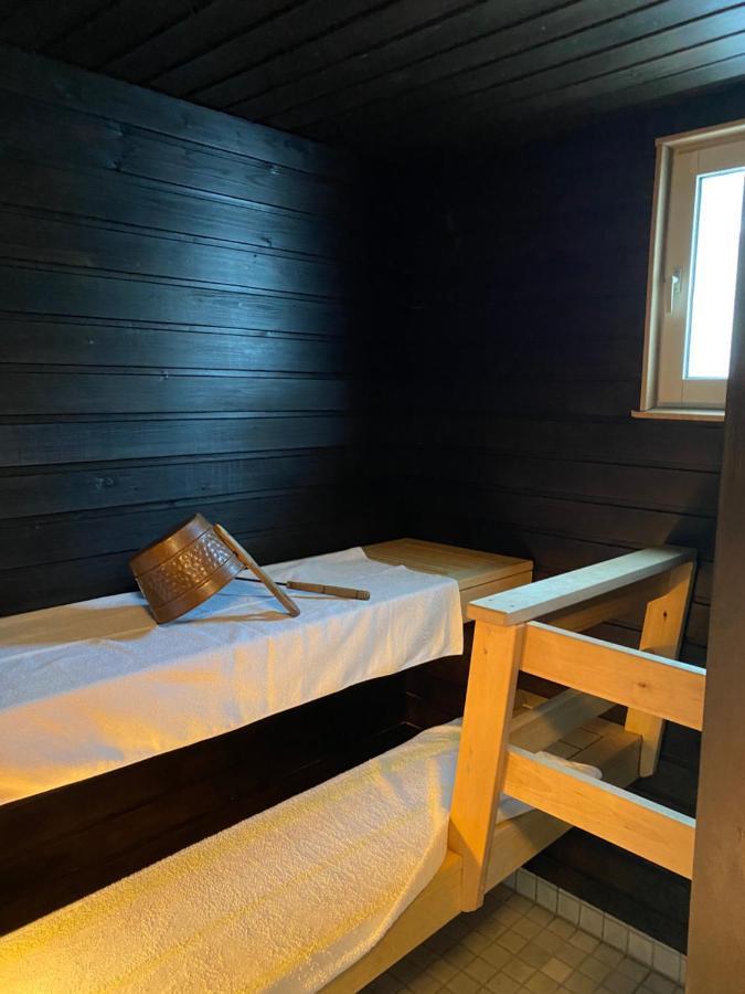Hotelli Kultainen Joutsen Kuusamo Extérieur photo